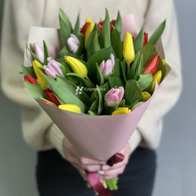 25 тюльпанов - магазин цветов «Букеттерия» в Сочи