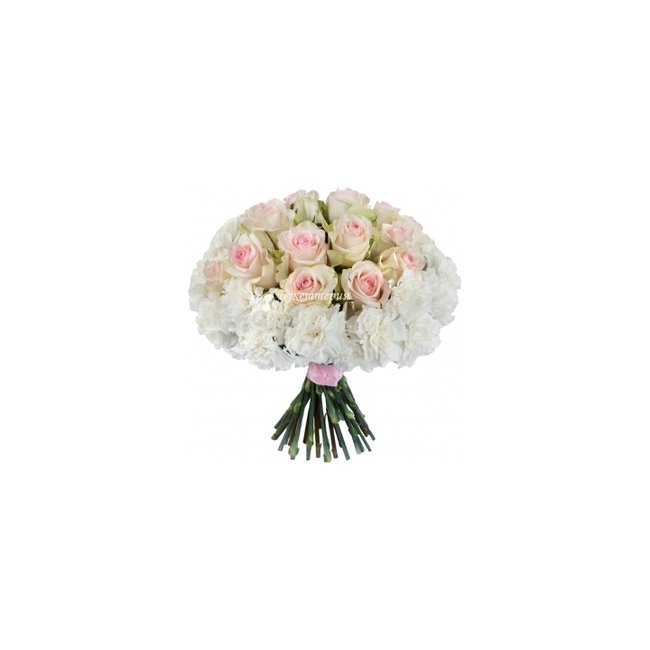 Букет из гвоздик и роз «Белый» - магазин цветов «Букеттерия» в Сочи