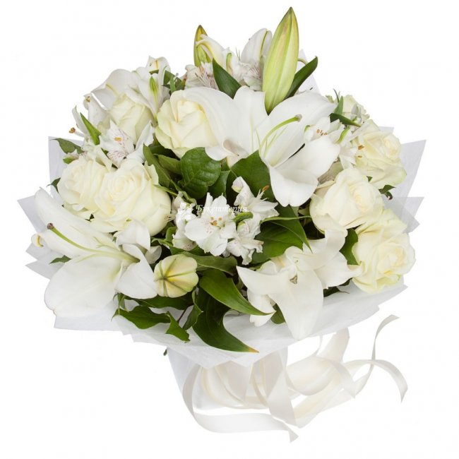 Букет в белых цветах - магазин цветов «Букеттерия» в Сочи
