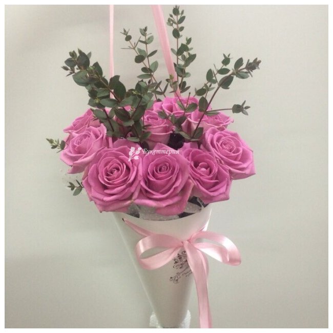 9 розовых роз в конусе - магазин цветов «Букеттерия» в Сочи